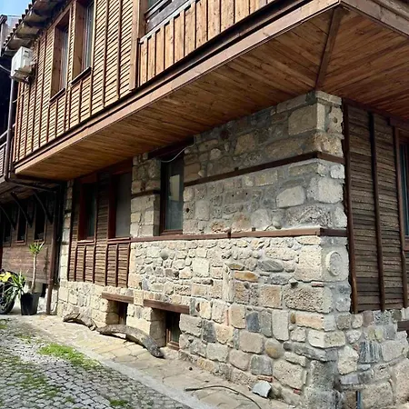 Old Town - 5 Attic *